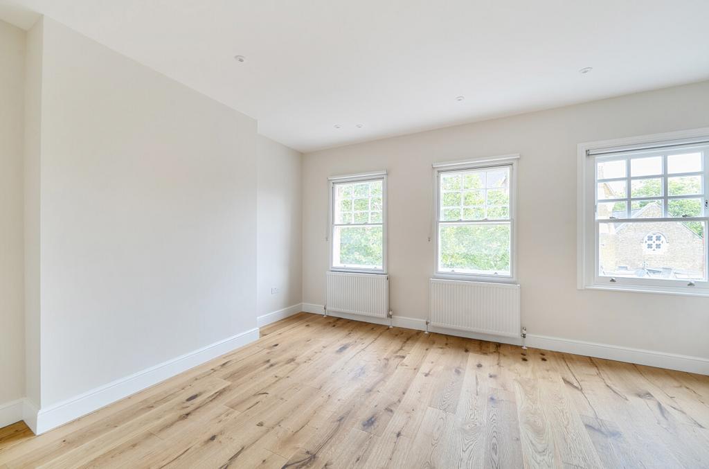 Apartment in London - View 5