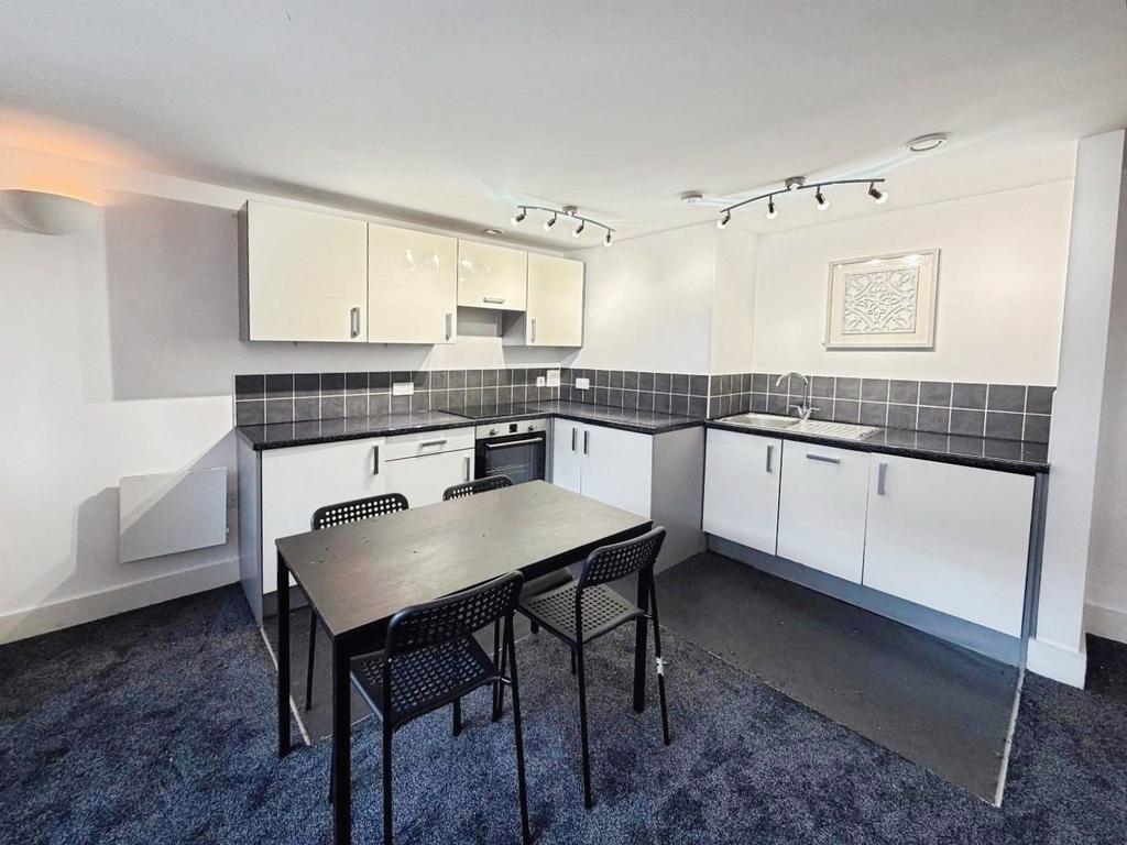 Apartment in Liverpool - View 2