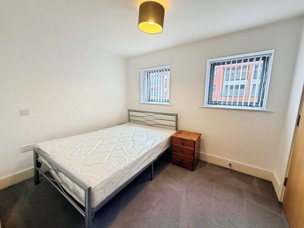 Apartment in Liverpool - View 3