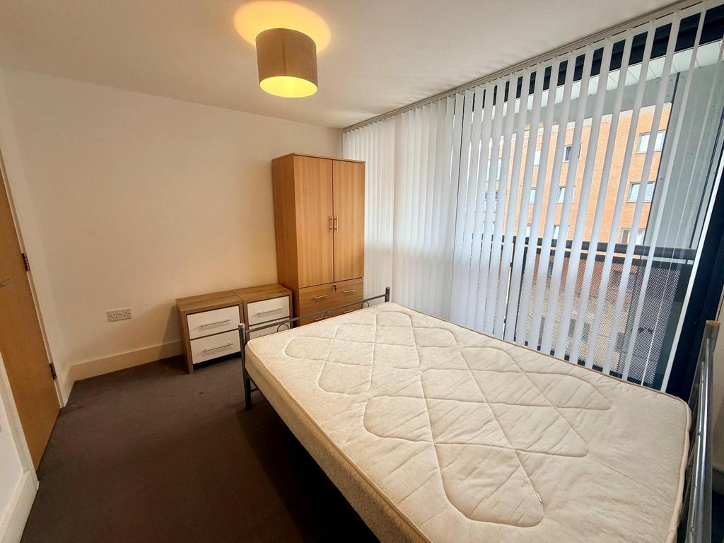 Apartment in Liverpool - View 4