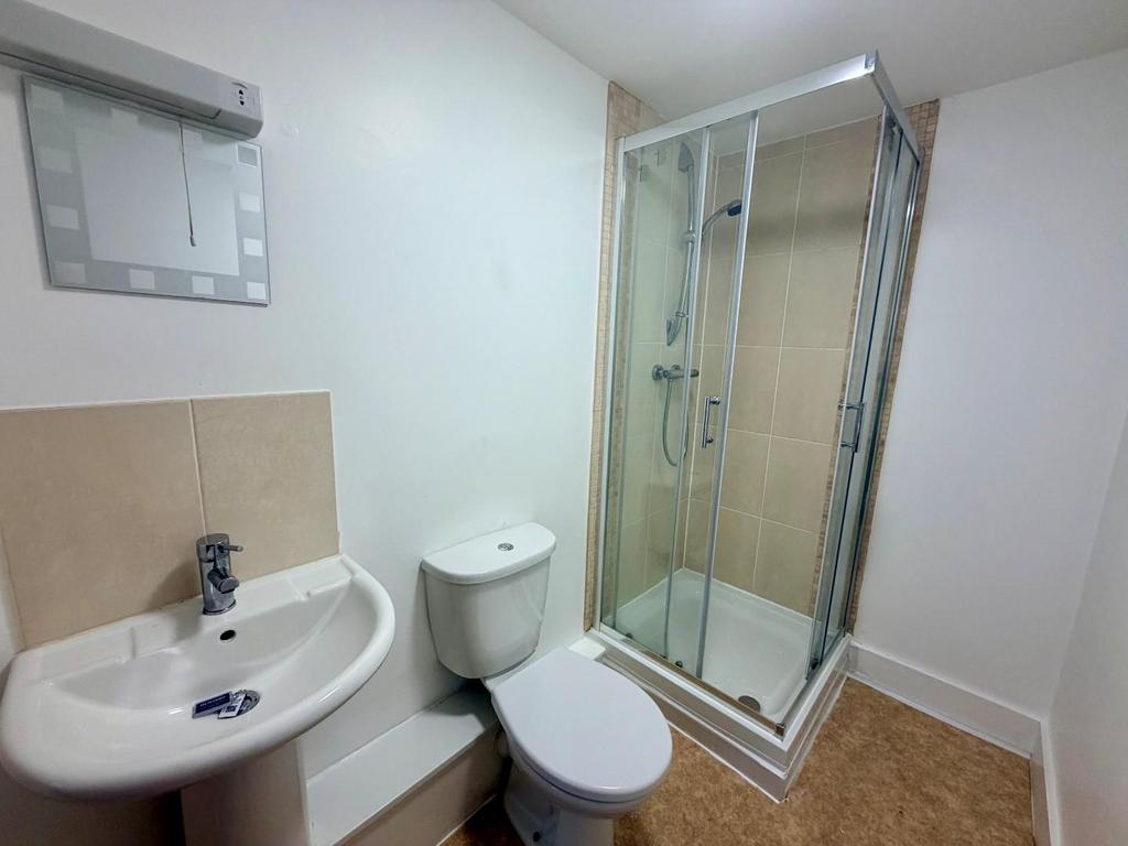 Apartment in Liverpool - View 5