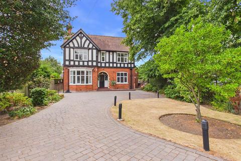 4 bedroom detached house for sale, Beverley Road, Anlaby