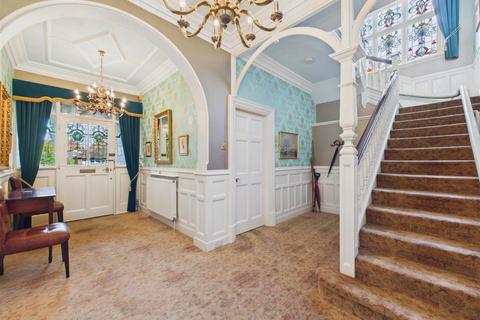 4 bedroom detached house for sale, Beverley Road, Anlaby
