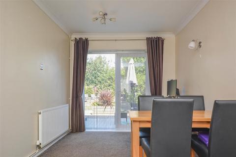 2 bedroom semi-detached house for sale, St. Stephens Crescent, Brentwood