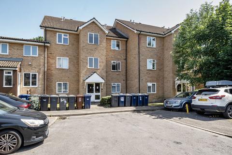 Redwood Way, Barnet, EN5