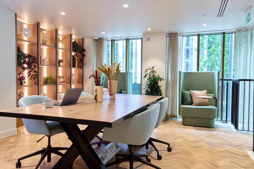 Apartment in Bristol, Temple Quarter, Redcliffe - View 2