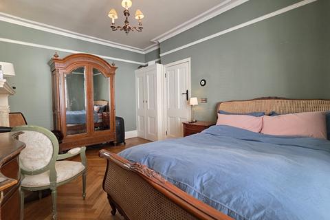 2 bedroom apartment to rent, Gloucester Terrace, London, London, W2