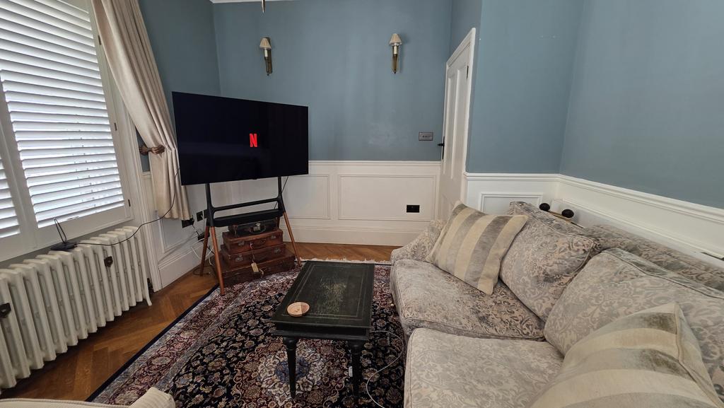 Apartment in London - More