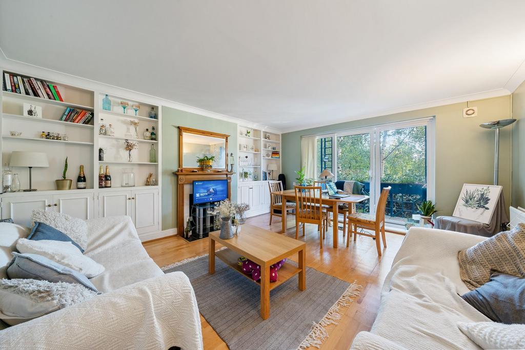 Apartment in London - View 2