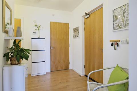 2 bedroom flat for sale, Broadwater Road, Romsey, Hampshire, SO51