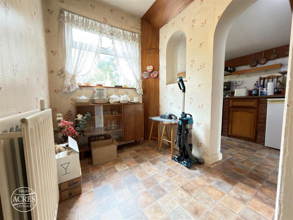 House in Birmingham, Banners Gate, Kingstanding - View 5