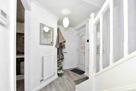 2 bedroom terraced house for sale, Deepwell Court, Halfway, Sheffield, S20
