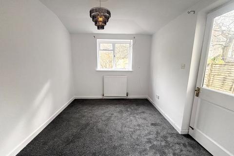 2 bedroom flat to rent, Belvedere Road, Bristol, BS6