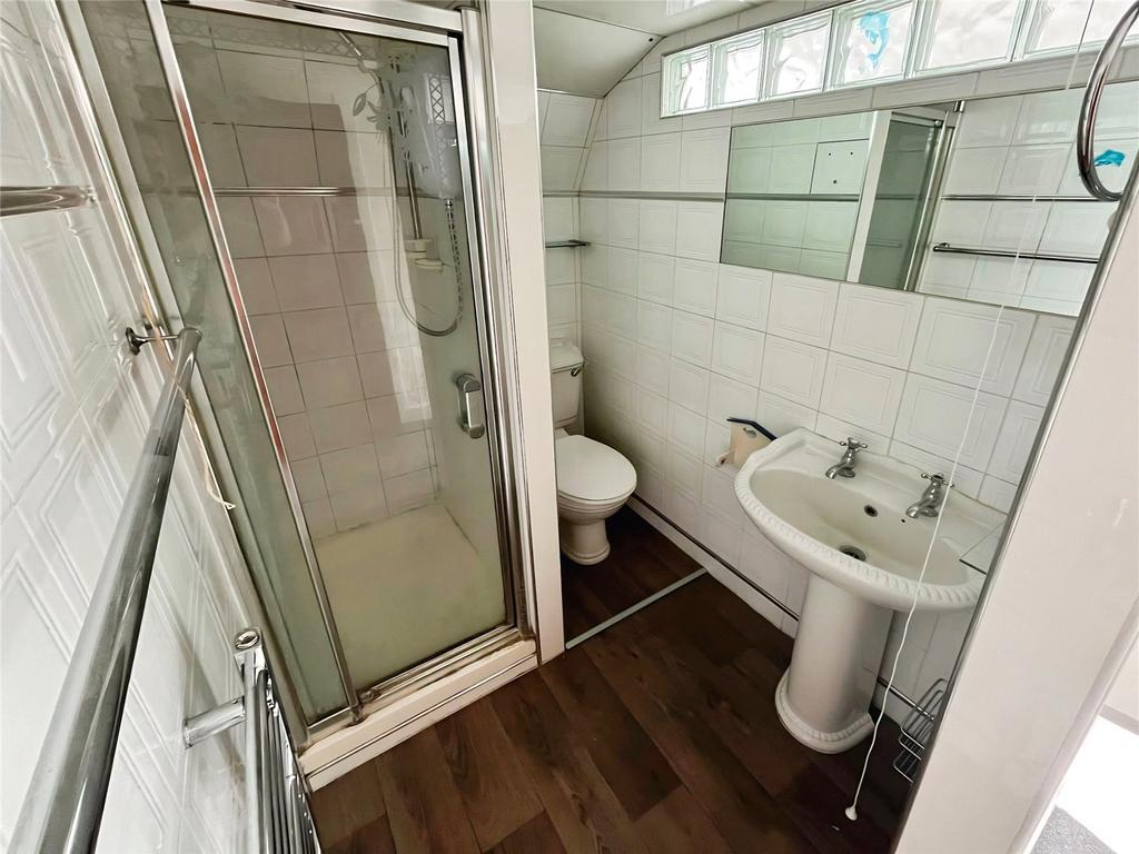 Apartment in London, Bexley - View 5