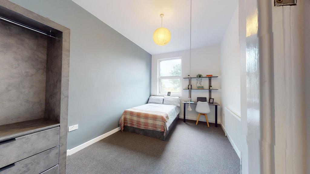 Apartment in Leeds - View 4