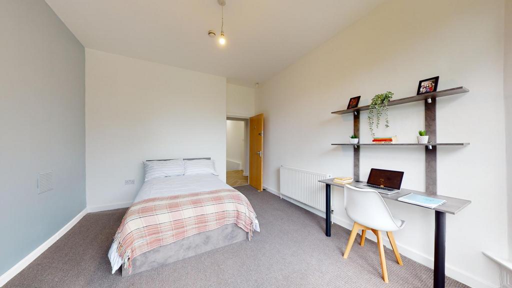 Apartment in Leeds - View 5