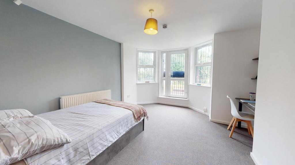 Apartment in Leeds - More