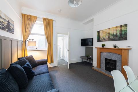 2 bedroom flat to rent, Brandling Street, Sunderland, Tyne and Wear, SR6 0LN