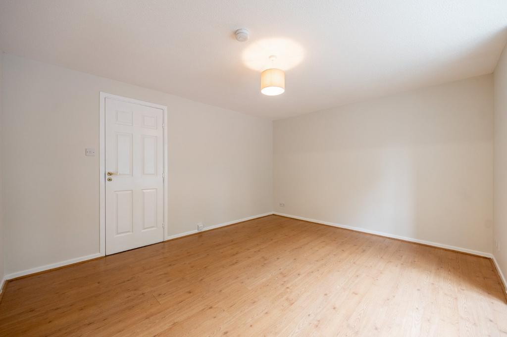 Apartment in Glasgow, Blawarthill, Yoker - View 3