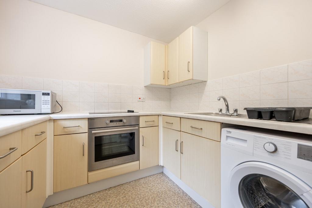 Apartment in Glasgow, Blawarthill, Yoker - View 4
