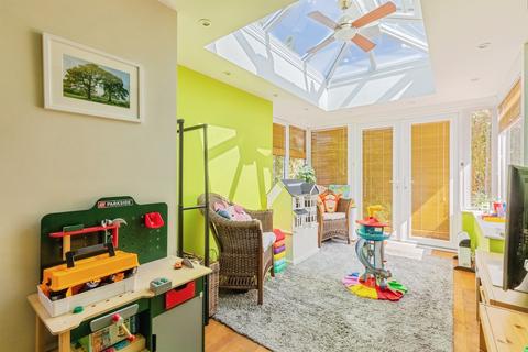 4 bedroom detached house for sale, Hunt Close, Hampton Magna, Warwick