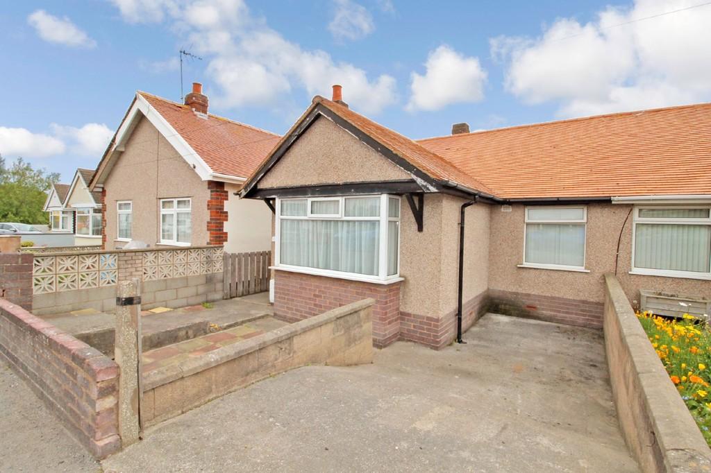 St Asaph Avenue, Kinmel Bay 2 bed semidetached bungalow £100,000