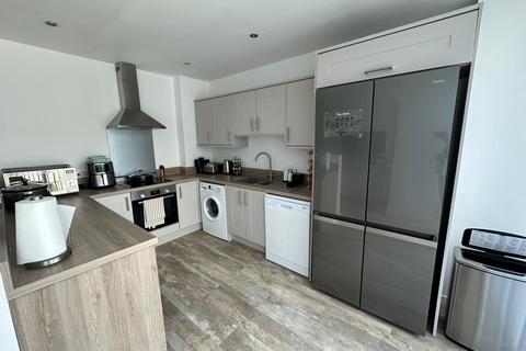 2 bedroom apartment to rent, Beetham Plaza, Liverpool, L2