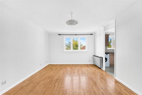 2 bedroom flat for sale, Millhaven Close, Romford