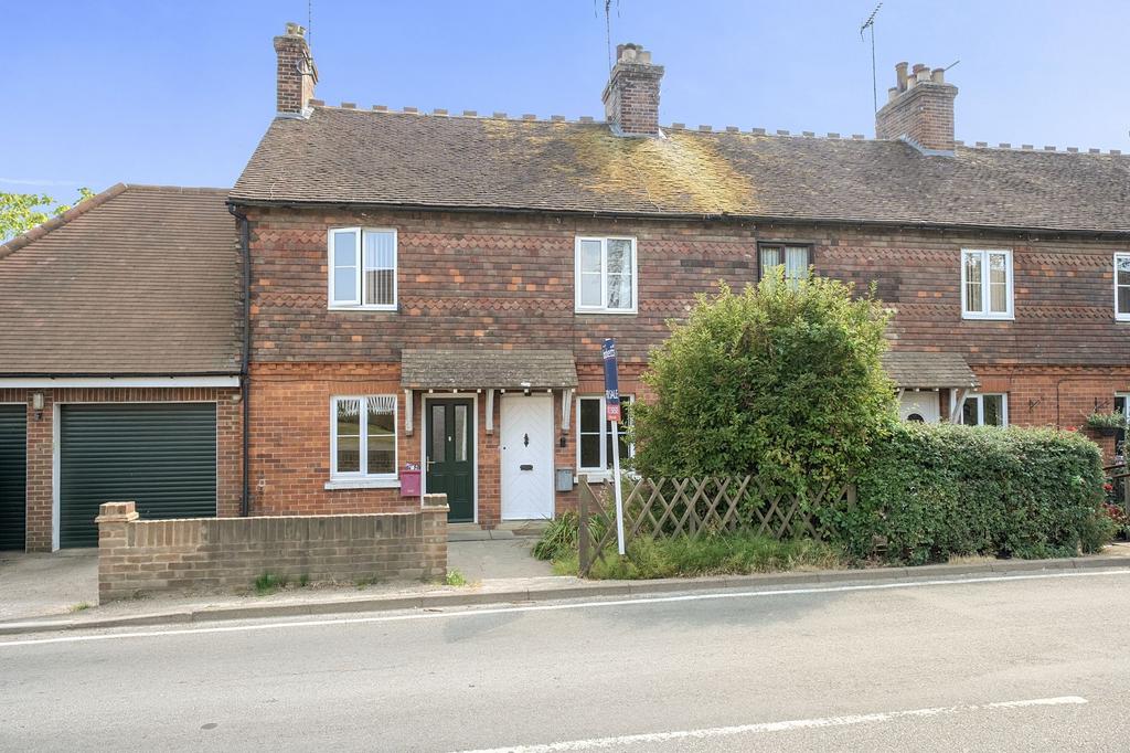 3 bedroom terraced house for sale in Tonbridge on OnTheMarket
