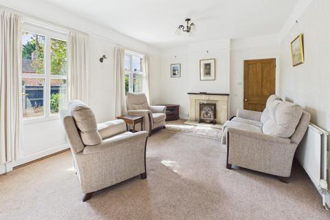 4 bedroom detached house for sale, 65 Tor-O-Moor Road, Woodhall Spa