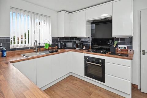 3 bedroom detached house for sale, Fulmar Court, Leeds, West Yorkshire