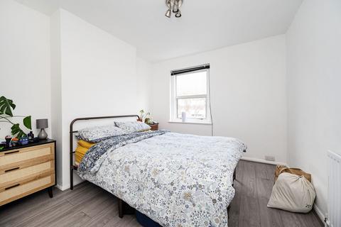 Cavell Street, E1, Whitechapel, London, E1