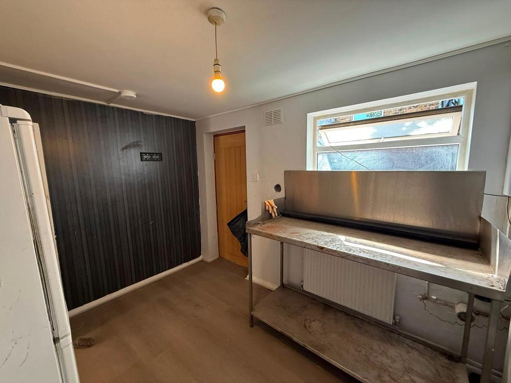 Apartment in Enfield - View 2