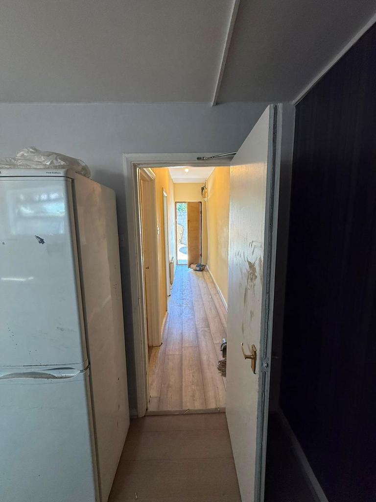 Apartment in Enfield - View 5