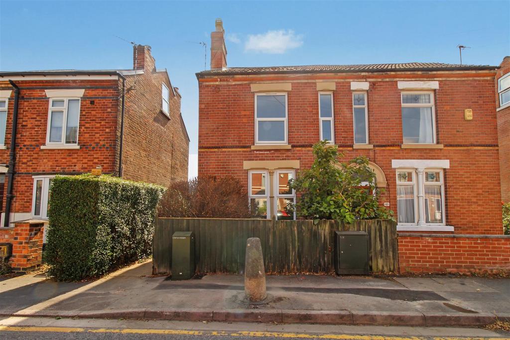 House in Nottingham - View 2