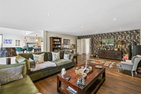 6 bedroom detached house for sale, Cleveland Gardens, Worcester Park