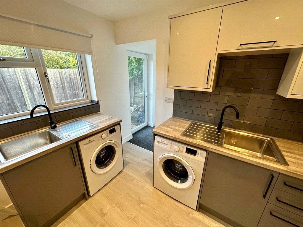 Apartment in Middlesex - View 2
