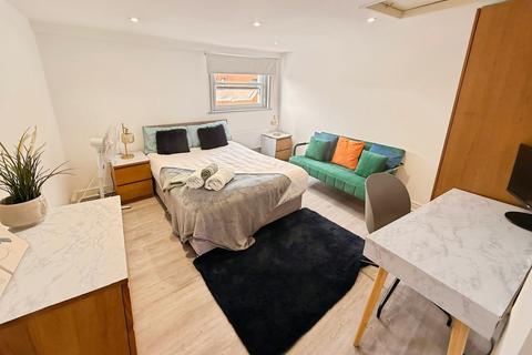 undefined, Castle Street, Reading, Berkshire, RG1
