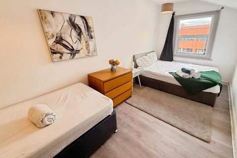 undefined, Castle Street, Reading, Berkshire, RG1