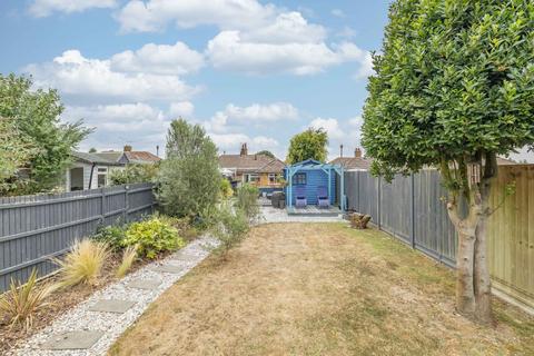 2 bedroom bungalow for sale, Tadworth Road, Kennington, Ashford, Kent, TN24