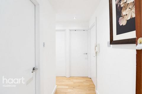 2 bedroom apartment for sale, Aran Drive, Stanmore