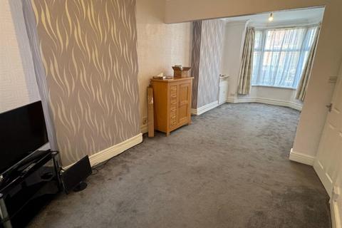 2 bedroom terraced house to rent, Beaconsfield Road, Leicester LE3