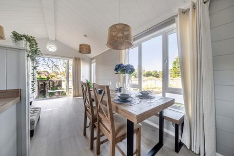 2 bedroom park home for sale, Plot 98 - Prestige Plantation Oakwood Court, Whitehill GU35