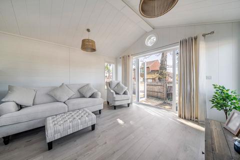 2 bedroom park home for sale, Plot 98 - Prestige Plantation Oakwood Court, Whitehill GU35