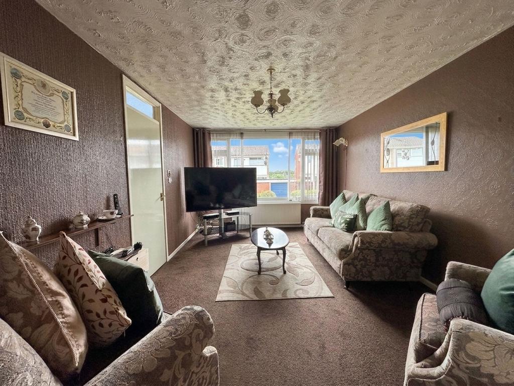 House in Glasgow - More