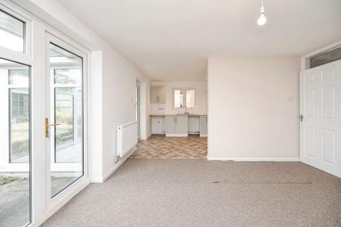 2 bedroom semi-detached bungalow for sale, Sandringham Road, Wolverhampton WV5