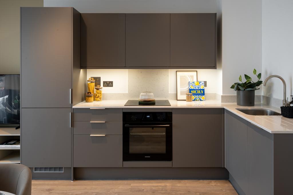 Apartment in Leeds, Yorkshire - View 5