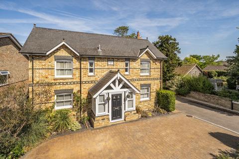 4 bedroom detached house for sale, Astwick Road, Stotfold, SG5