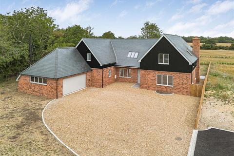 4 bedroom detached house for sale, The Street, Kelshall SG8