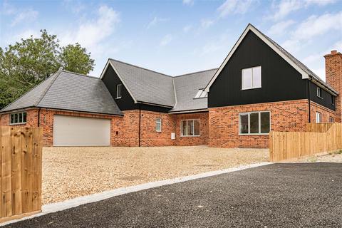 4 bedroom detached house for sale, The Street, Kelshall SG8